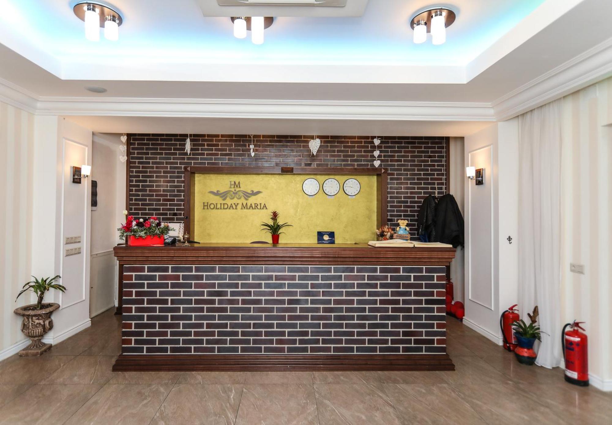 Hotel Holiday Maria Băile Herculane Extérieur photo