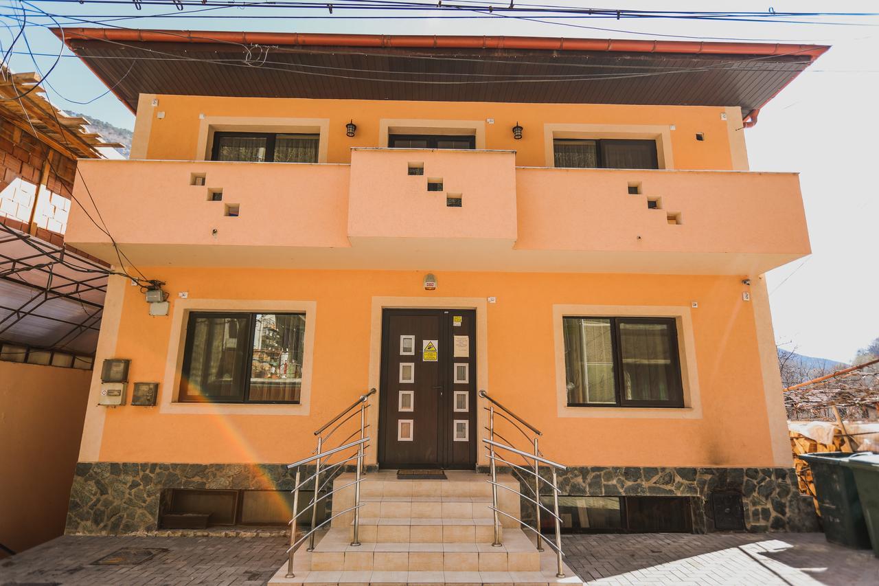 Hotel Holiday Maria Băile Herculane Extérieur photo