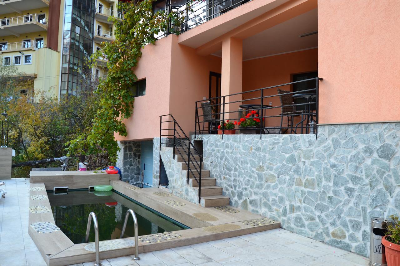 Hotel Holiday Maria Băile Herculane Extérieur photo